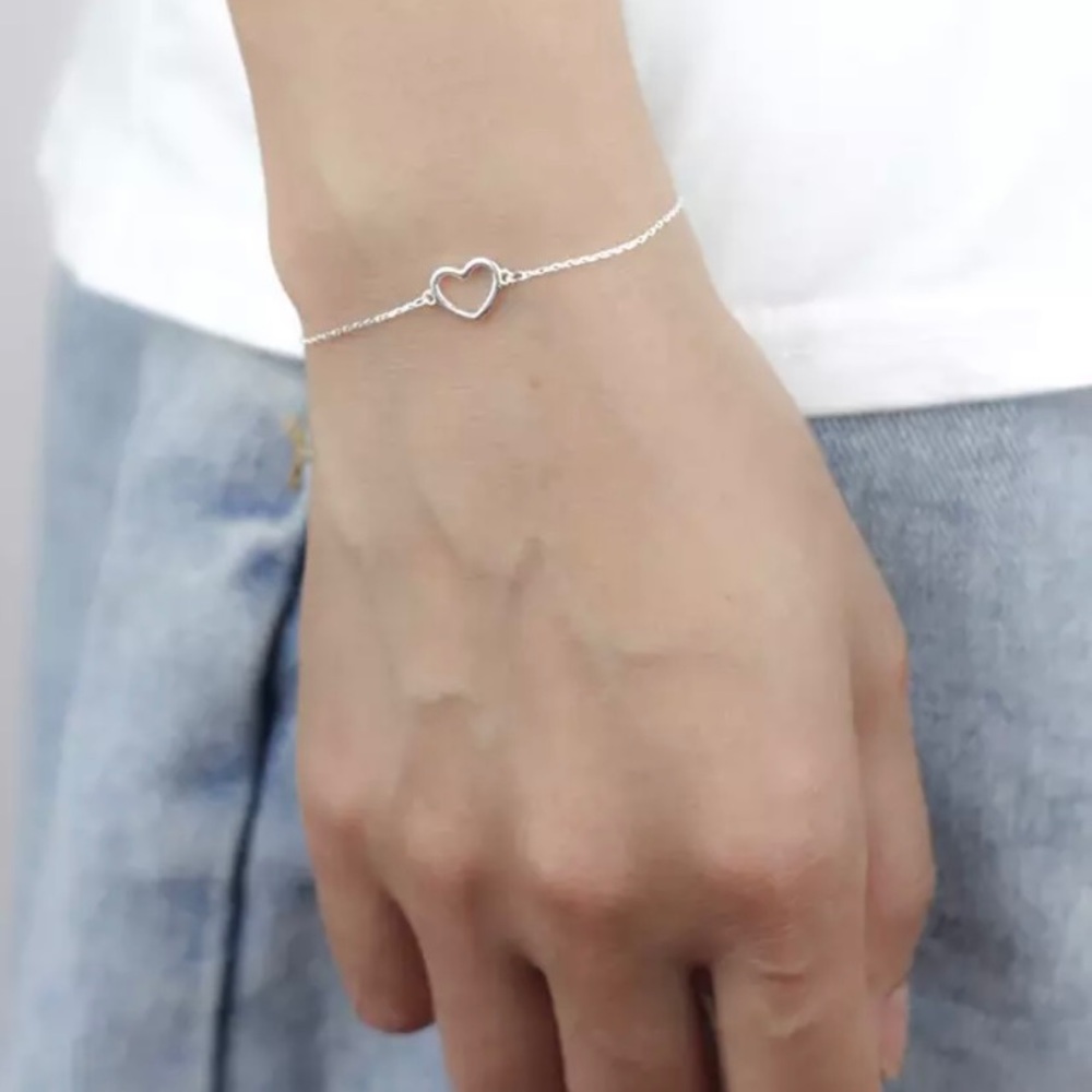 Hollow Heart Charm Bracelet 💕 gold